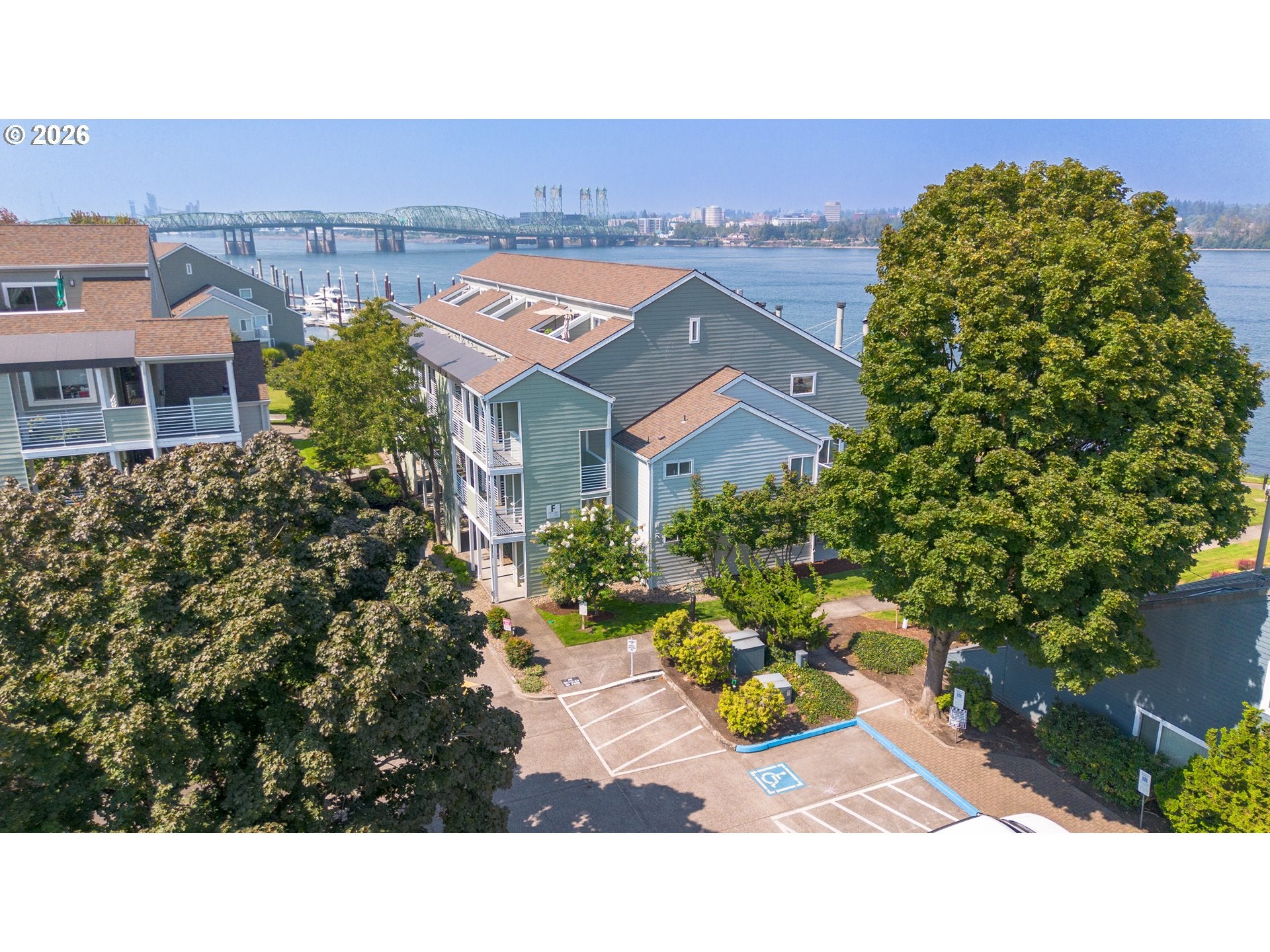 129 N HAYDEN BAY DR BLDG  F