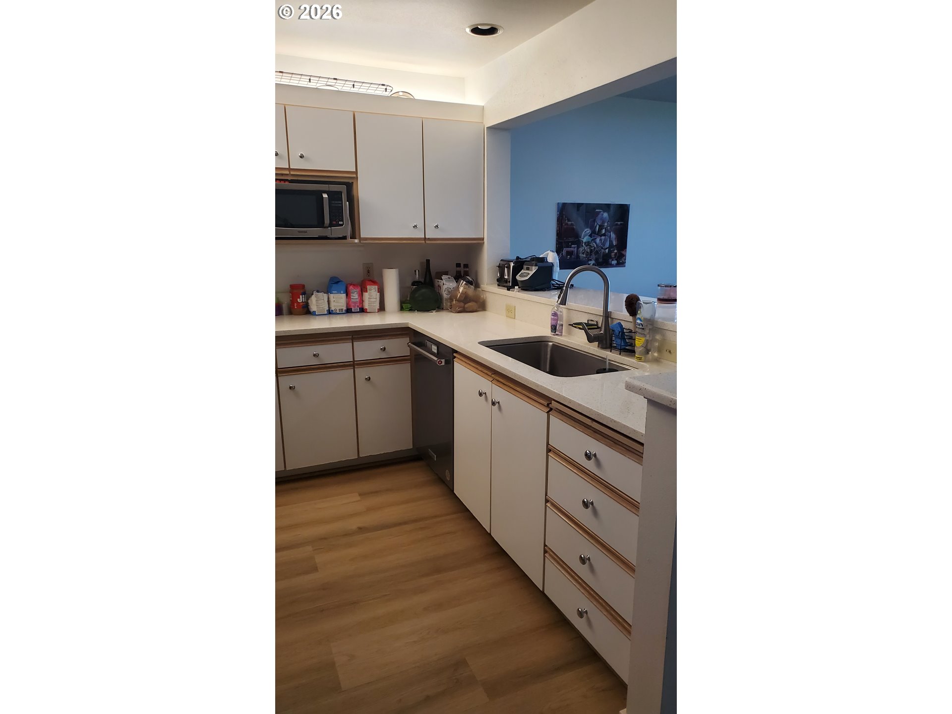 129 N HAYDEN BAY DR BLDG F