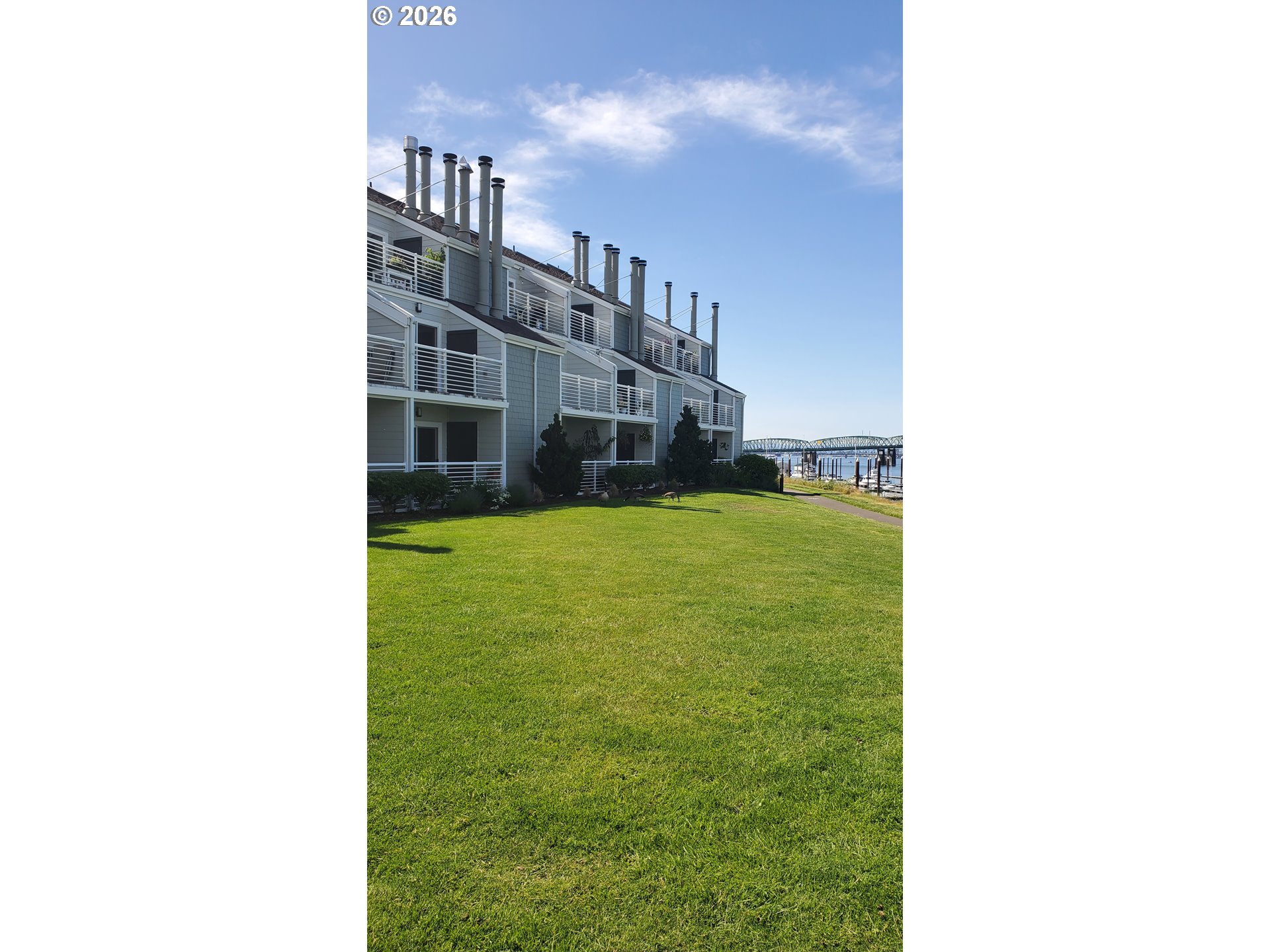 129 N HAYDEN BAY DR BLDG F