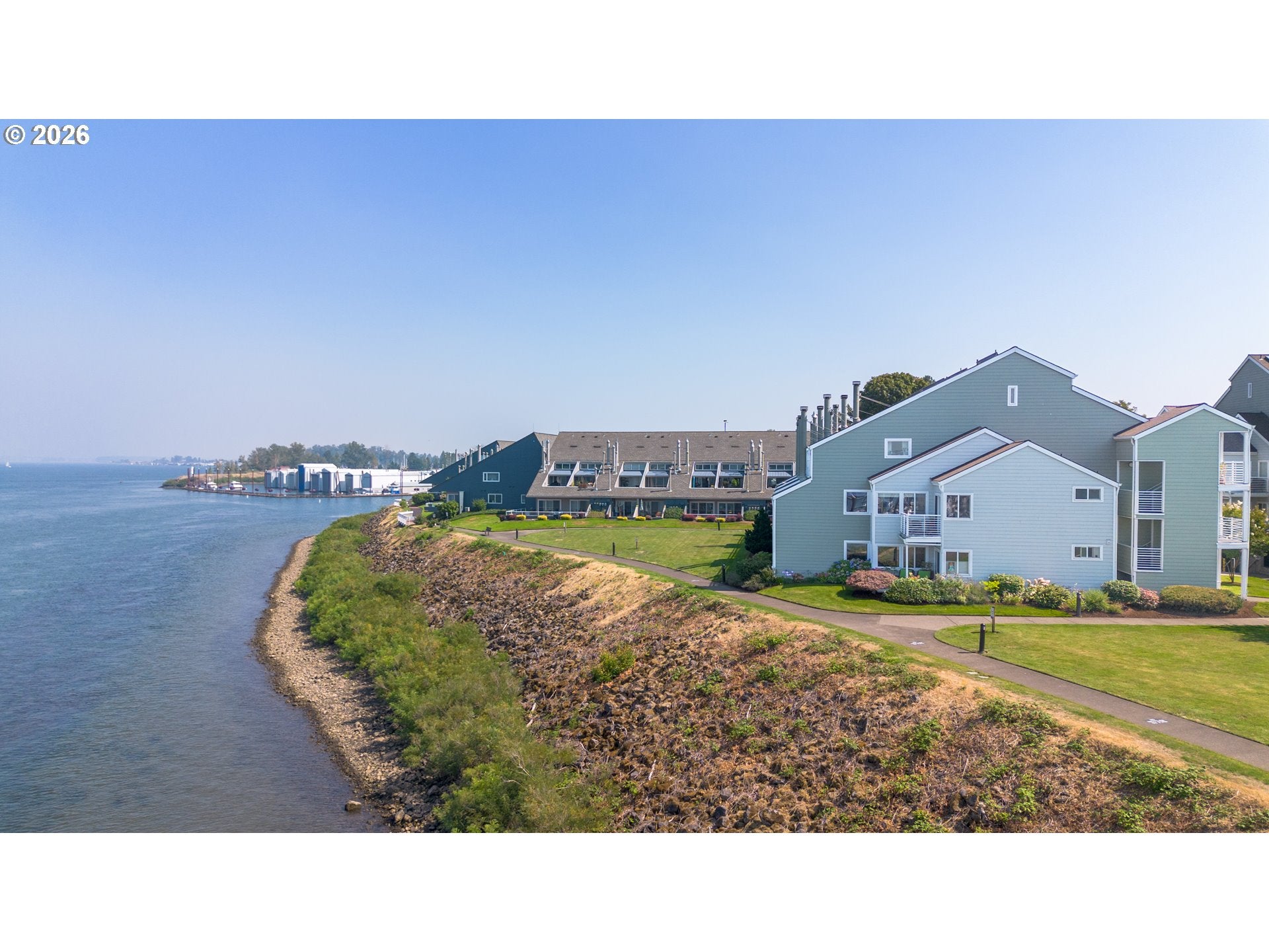 129 N HAYDEN BAY DR BLDG  F