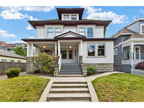 2222 NW IRVING ST Portland OR 97210