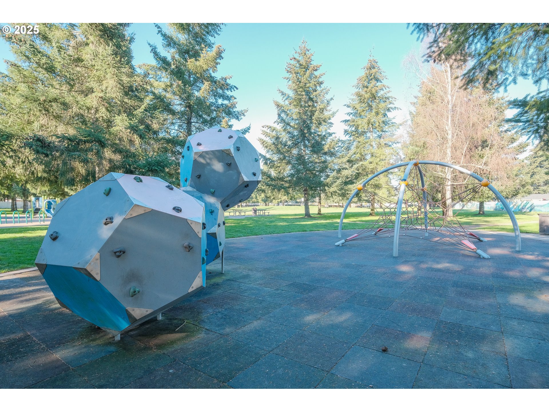 Salem, Oregon 97305, United States, 4 Bedrooms Bedrooms, ,2 BathroomsBathrooms,Residential,Active,12699