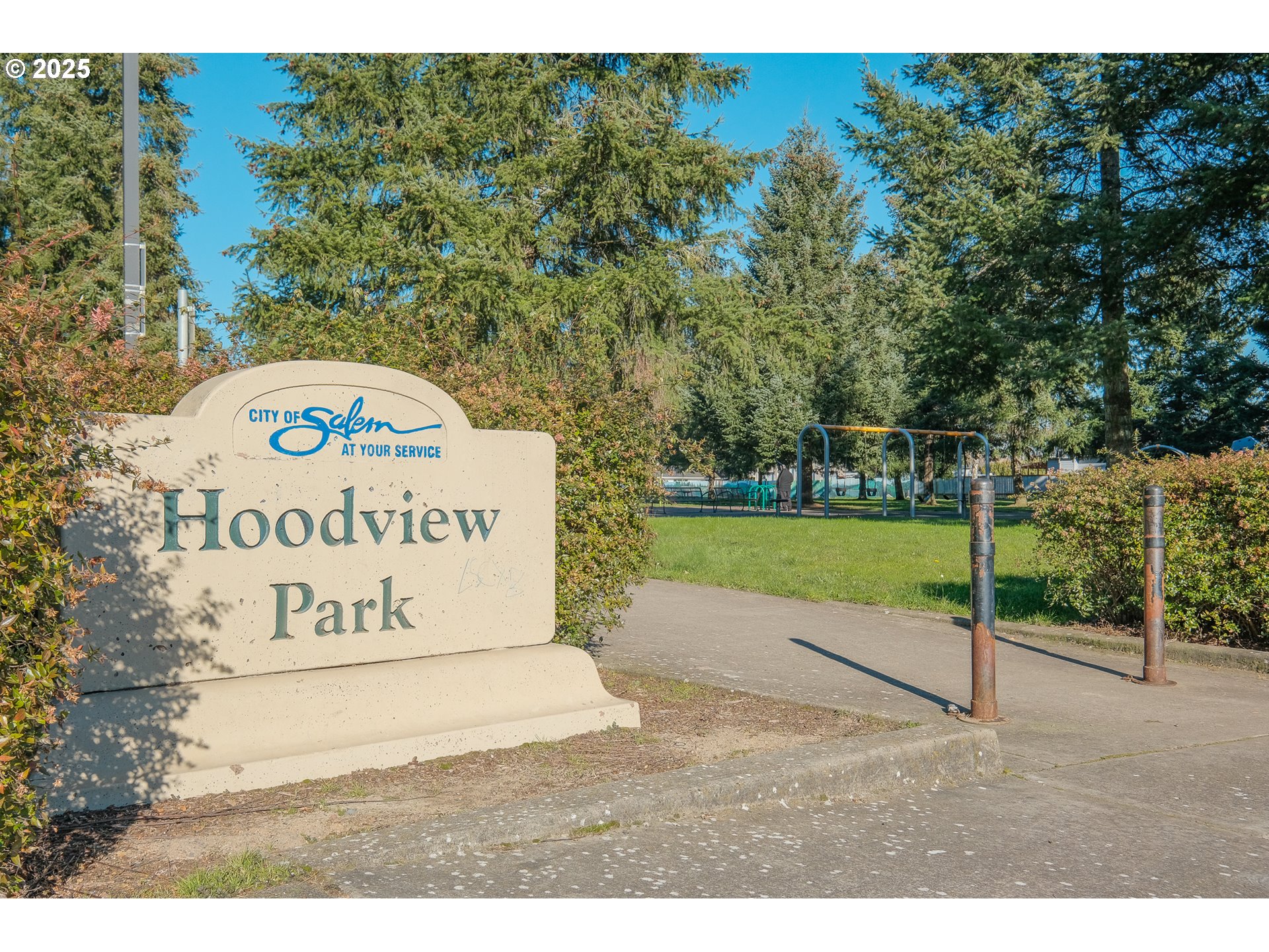 Salem, Oregon 97305, United States, 4 Bedrooms Bedrooms, ,2 BathroomsBathrooms,Residential,Active,12699