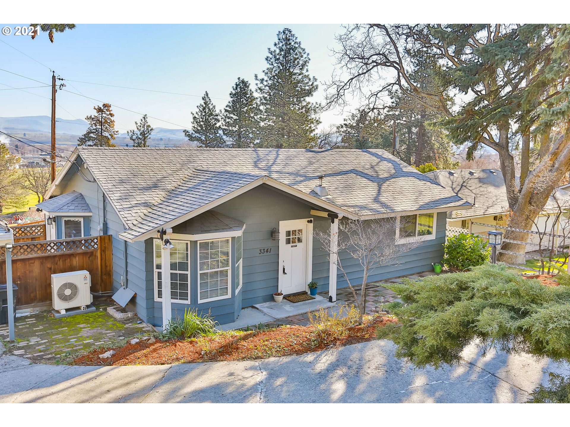 Photo 1 of 27 — 3341 W 13TH, The Dalles, OR 97058