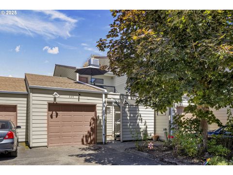 339 SE 146th Ave Unit 14, Portland, OR 97233 - #: 785034665
