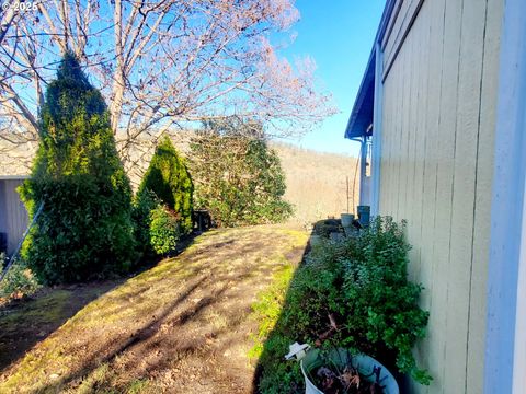 A home in Roseburg