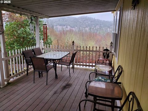 A home in Roseburg