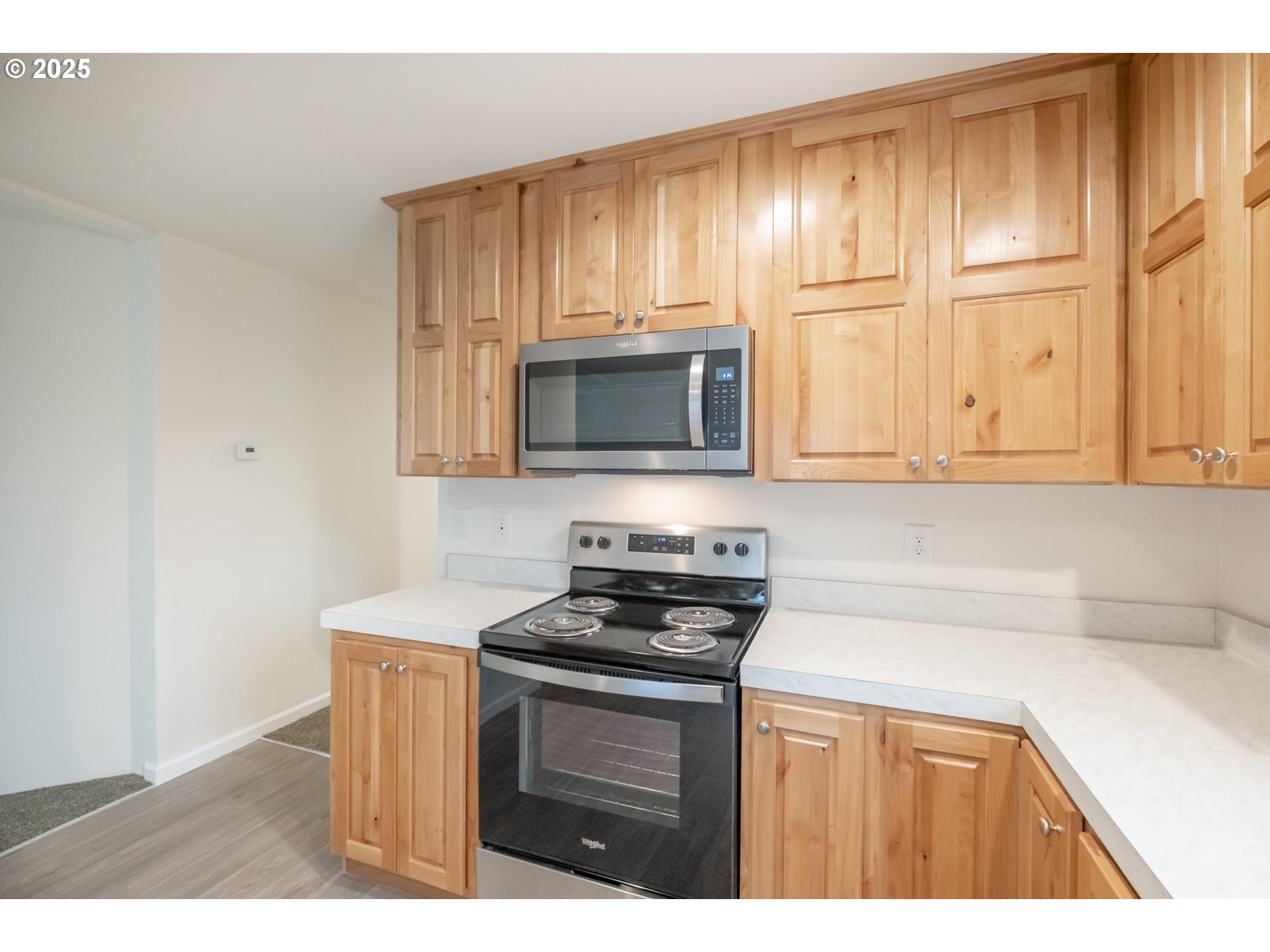 Salem, Oregon 97305, United States, 3 Bedrooms Bedrooms, ,2 BathroomsBathrooms,Residential,Active,222819