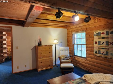 A home in Port Orford