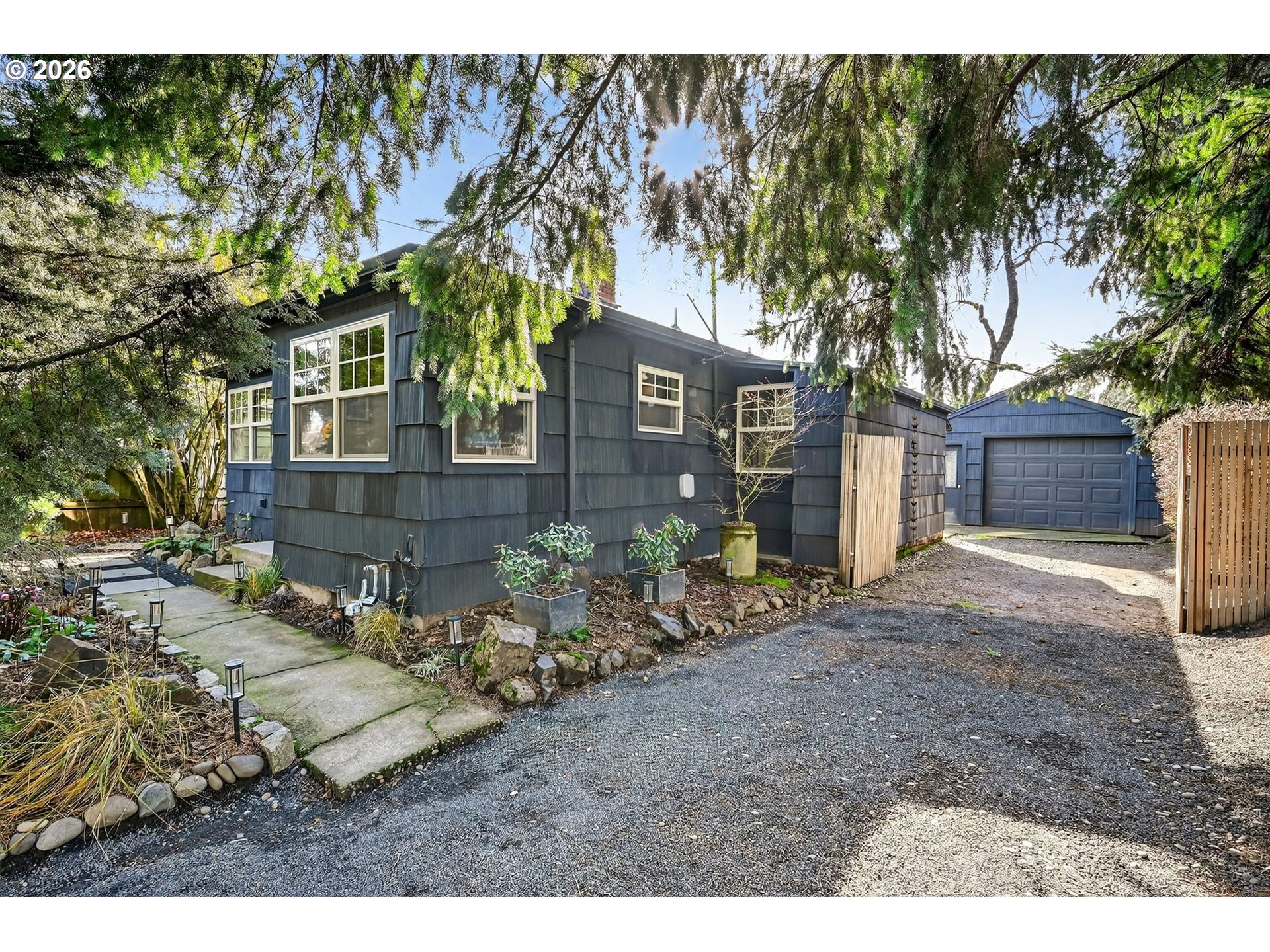 7814 N WILLAMETTE BLVD