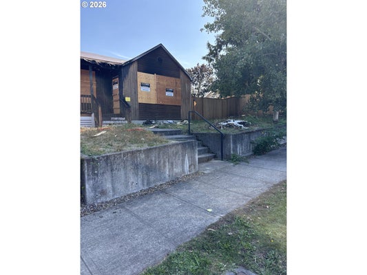 2636 SE 107TH AVE, PORTLAND, OR 97266 - Image b79c9f97a2ca86a4ad5bdcffe76a19b3/3109080311