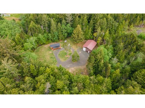 5319 SW FLANSBERG RD Waldport OR 97394