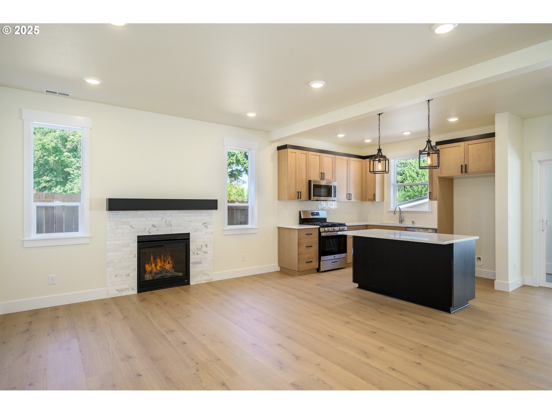 3233 PROVINCE CT