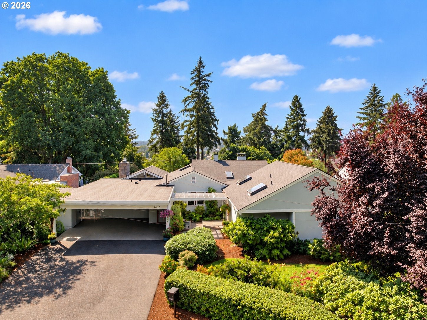 3617 WAUNA VISTA DR
