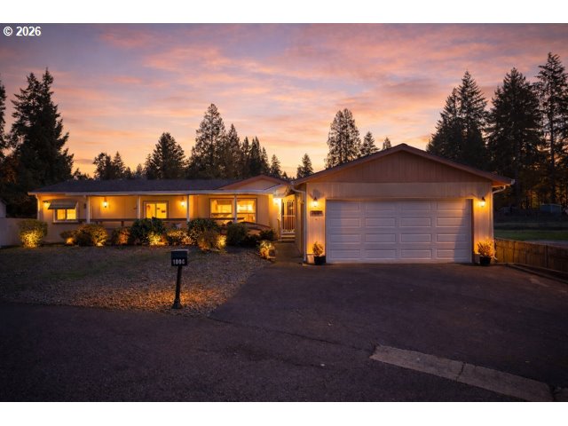 Photo 1 of 31 — 1808 NE 61ST CIR, Vancouver, WA 98665