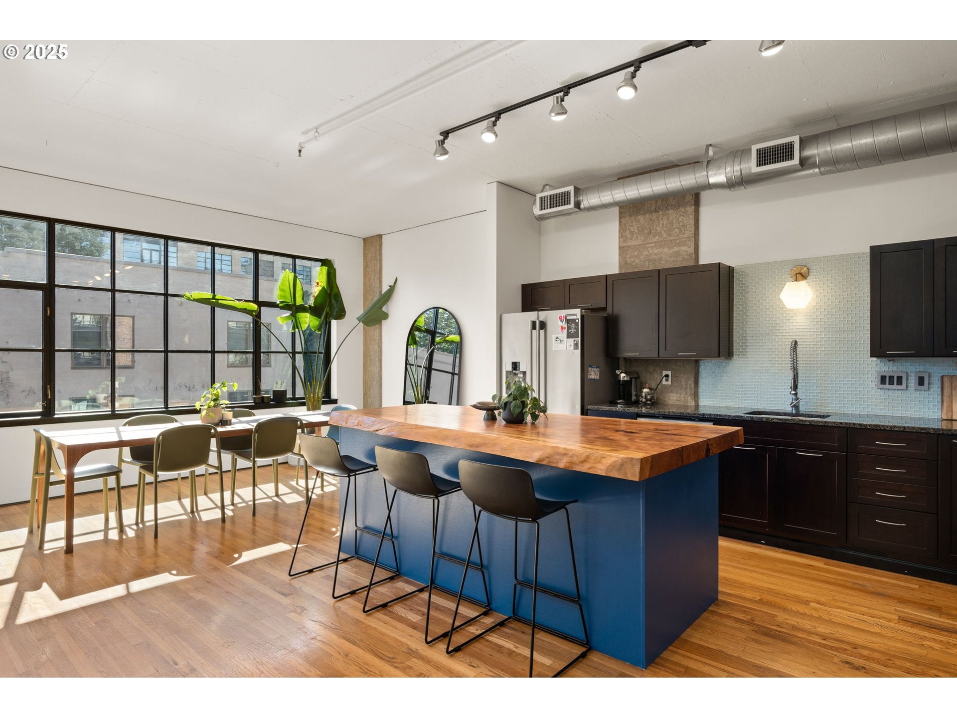 408 NW 12TH AVE 306