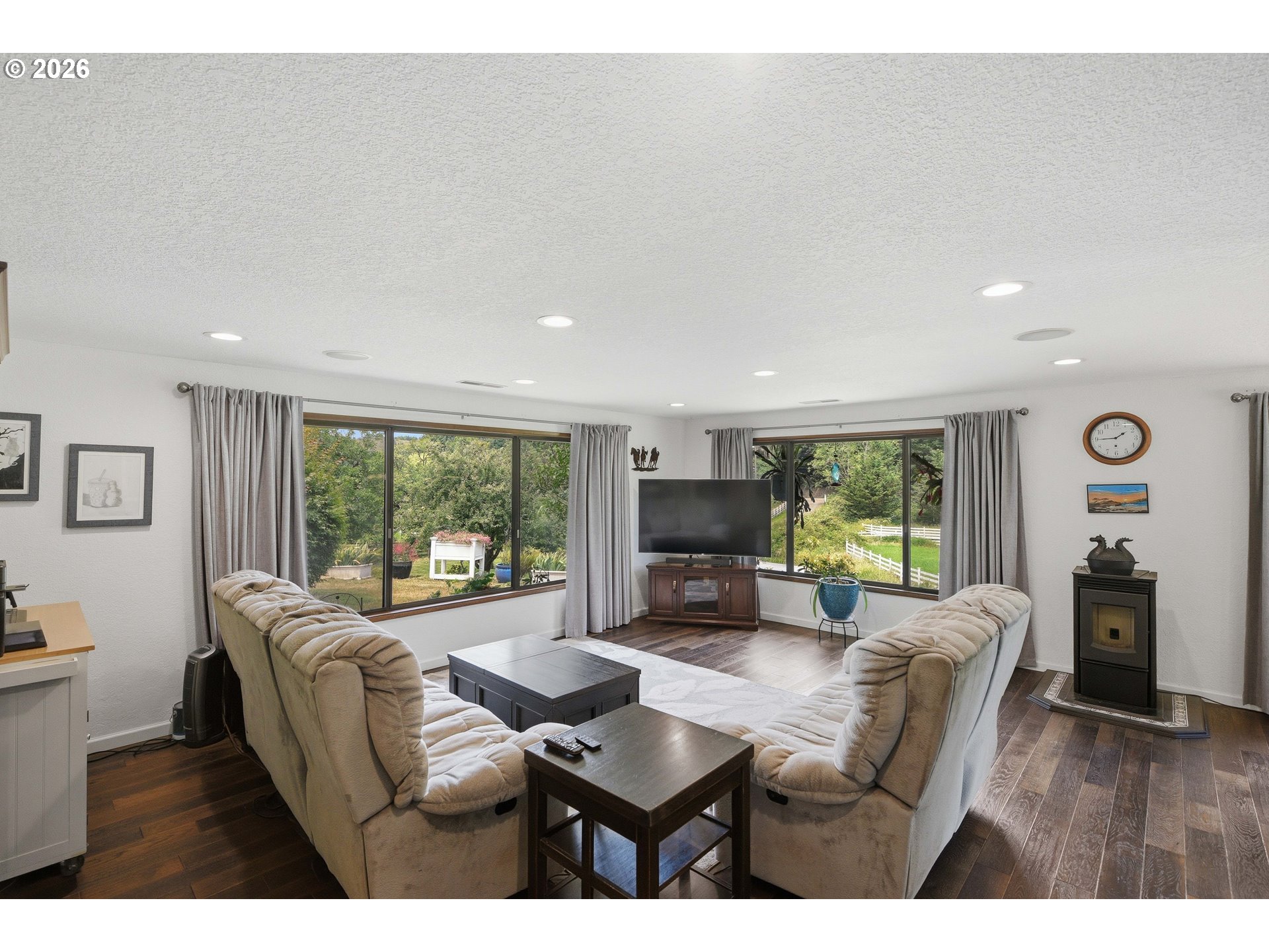 93266 BEAVER CREEK LN