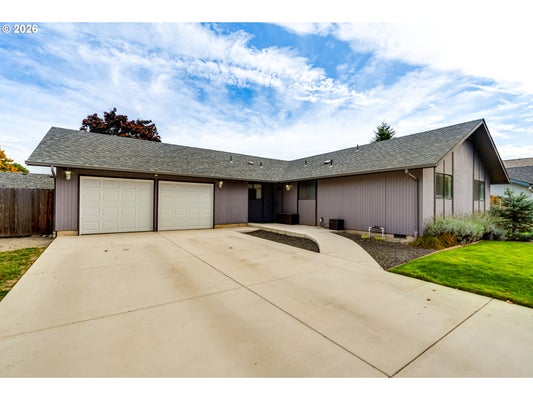 4025 WAKEFIELD CT, EUGENE, OR 97404 - Image b82f2b1c93e8b81b563ddcce95a26bc0/1437962902