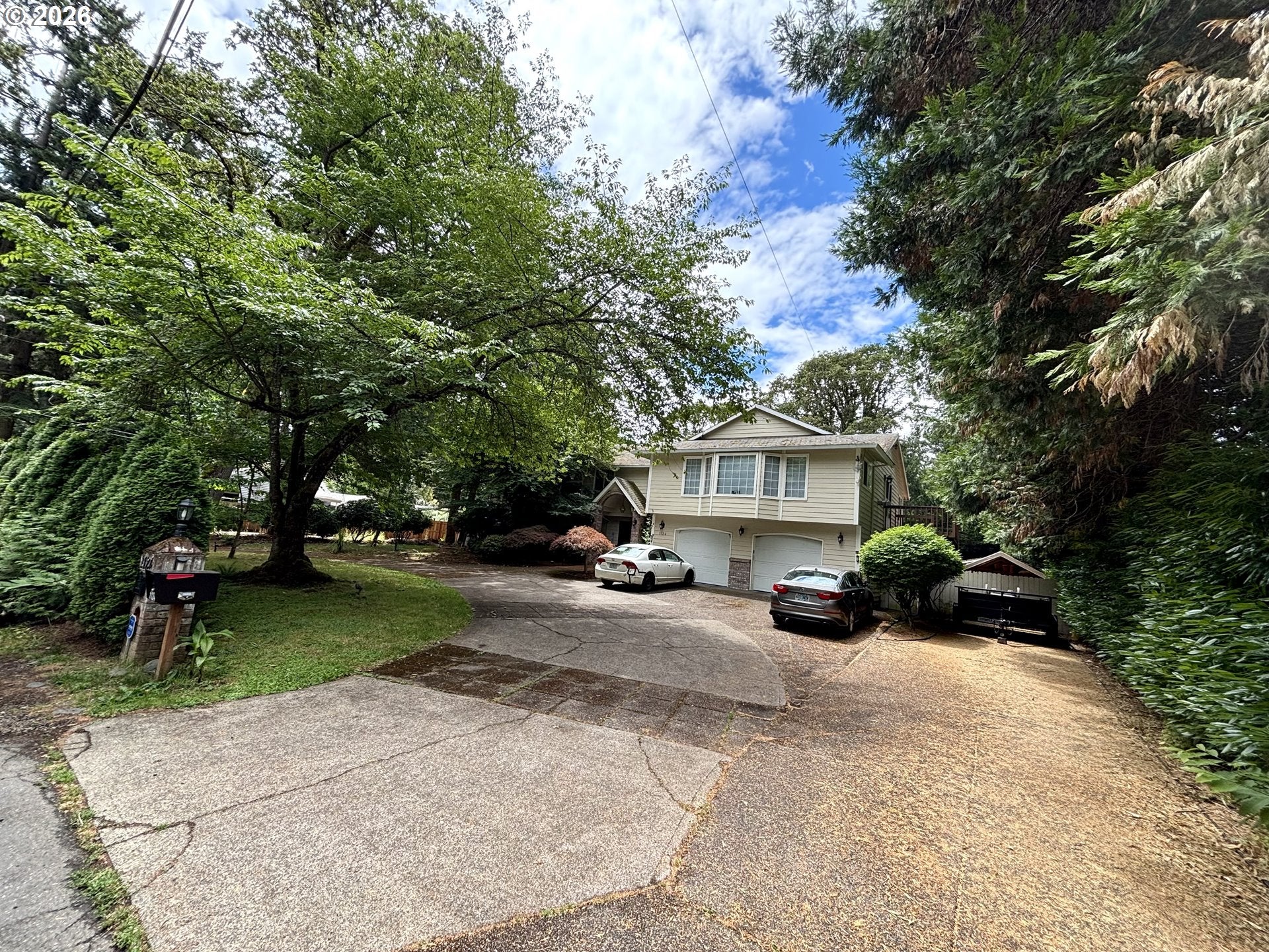 1124 SE RIVER FOREST RD