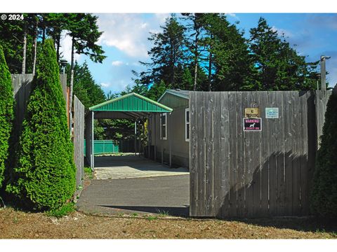 A home in Coos Bay