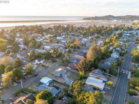 A home in Lincoln City