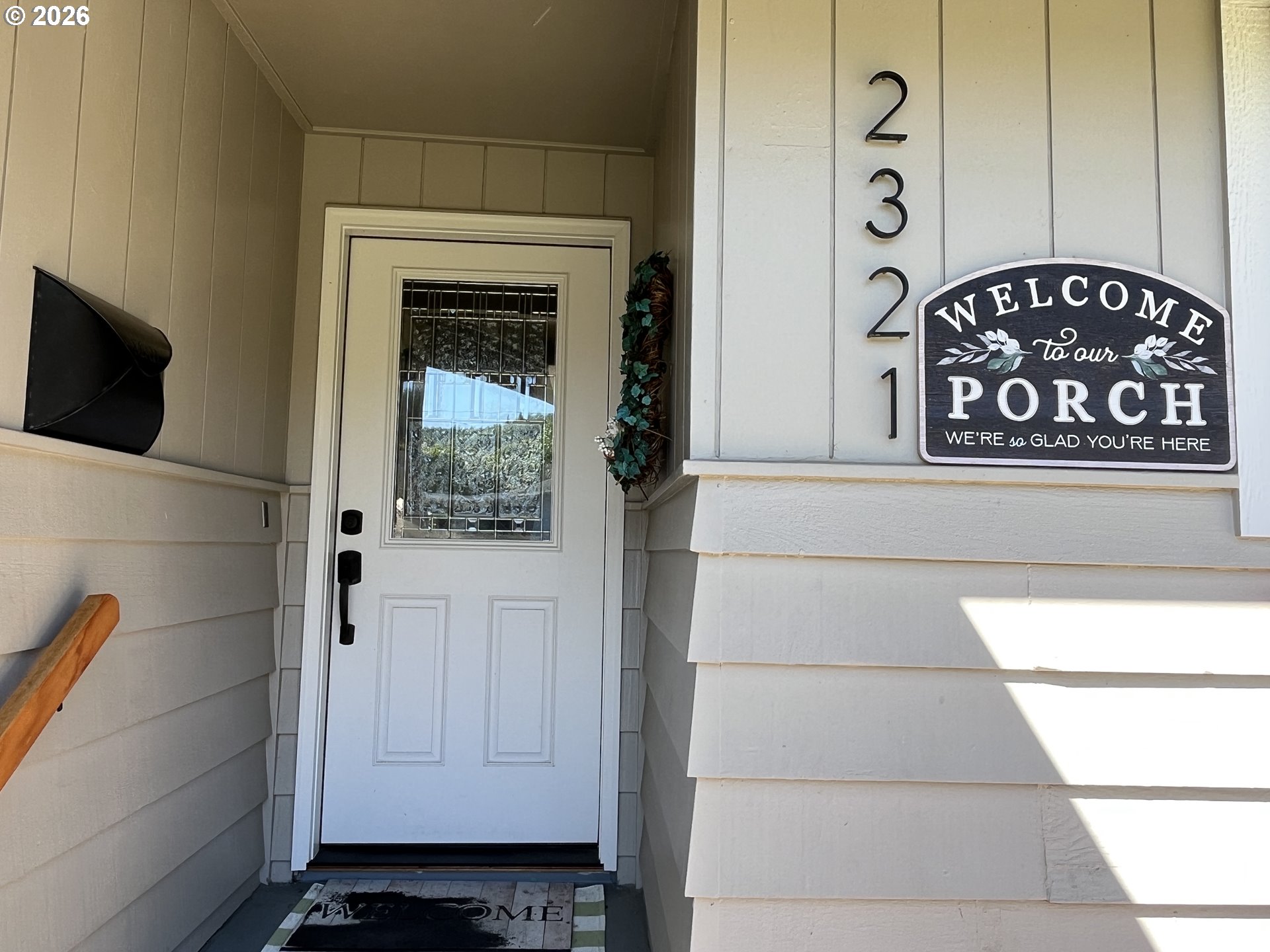 2321 ARTHUR DR