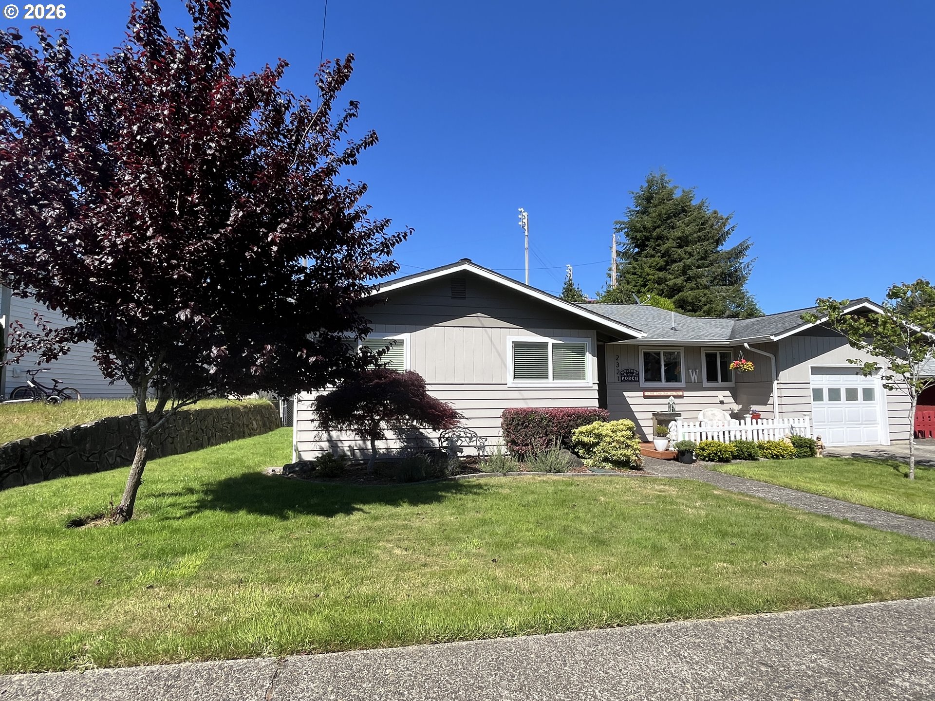 2321 ARTHUR DR