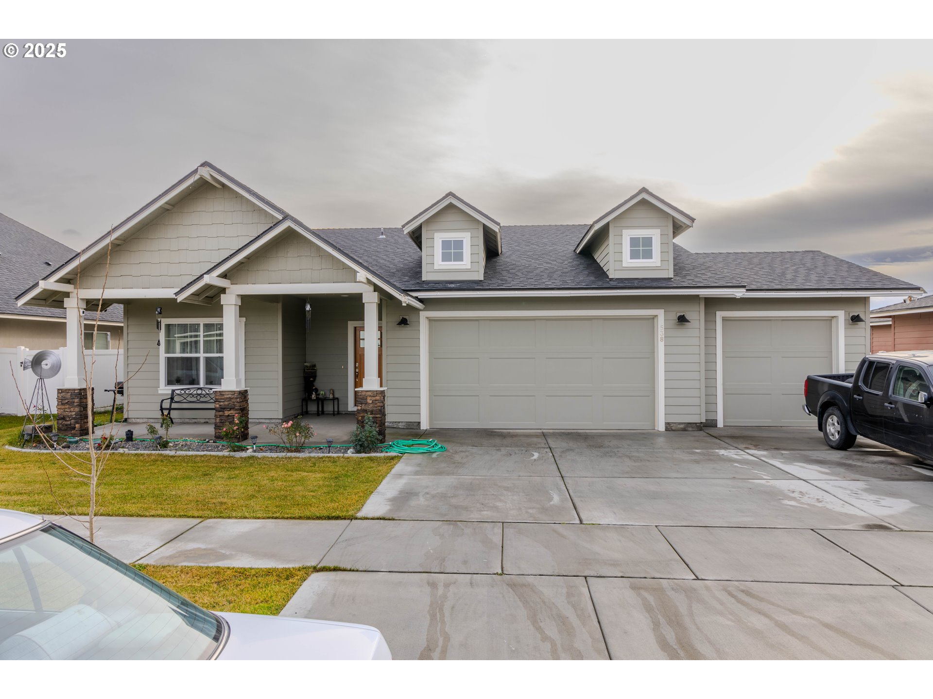 Listing image 1