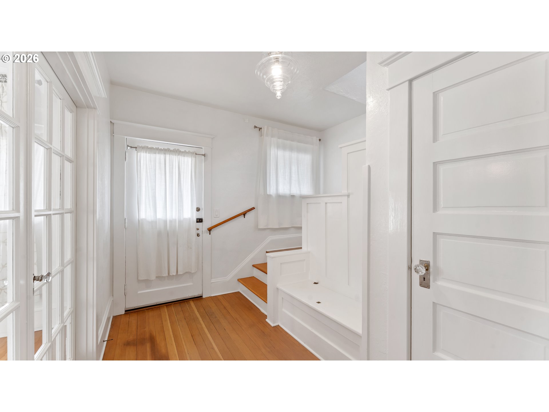 3116 N VANCOUVER AVE