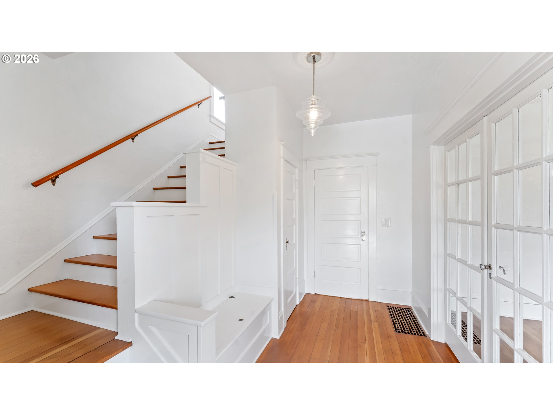 3116 N VANCOUVER AVE