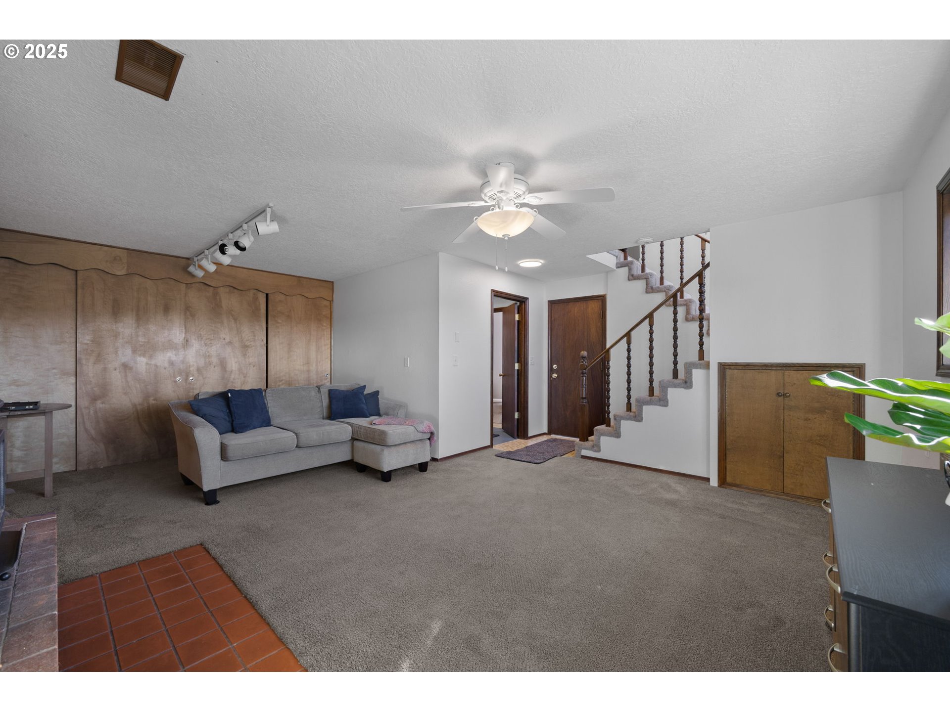 Estacada, Oregon 97023, United States, 3 Bedrooms Bedrooms, ,2 BathroomsBathrooms,Residential,Pending,4698