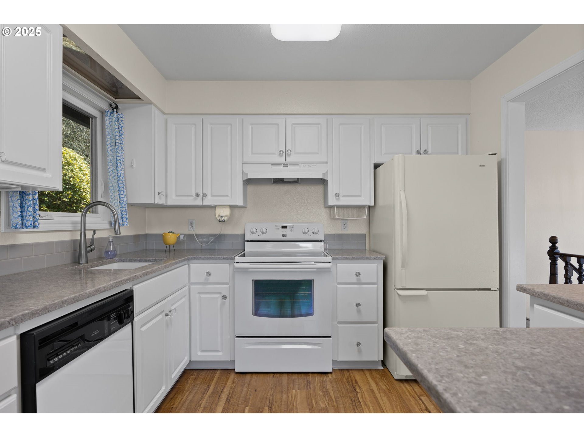 Estacada, Oregon 97023, United States, 3 Bedrooms Bedrooms, ,2 BathroomsBathrooms,Residential,Pending,4698