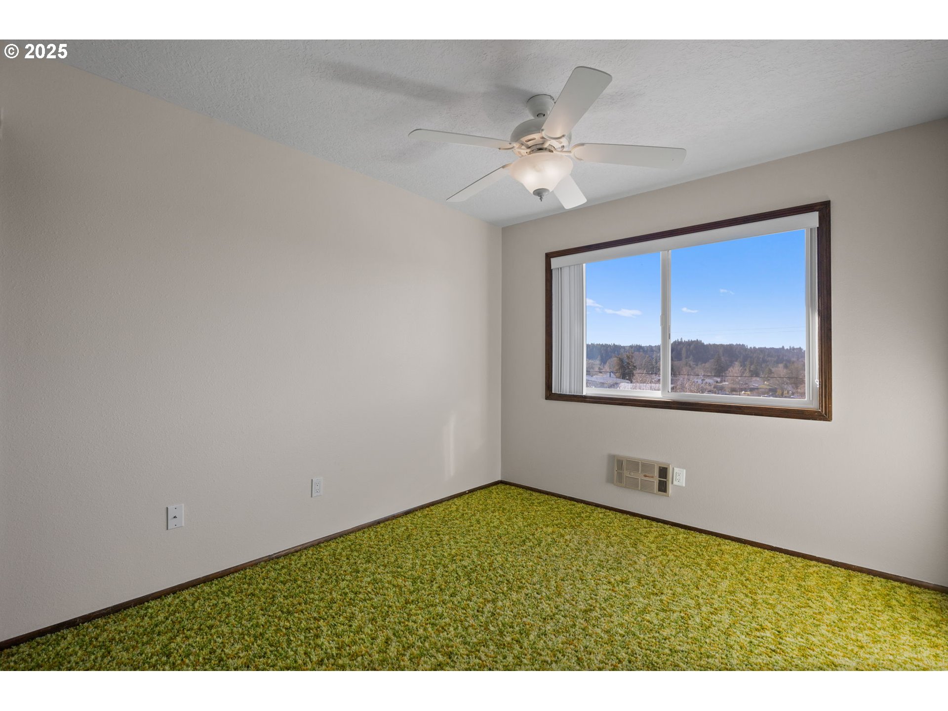 Estacada, Oregon 97023, United States, 3 Bedrooms Bedrooms, ,2 BathroomsBathrooms,Residential,Pending,4698