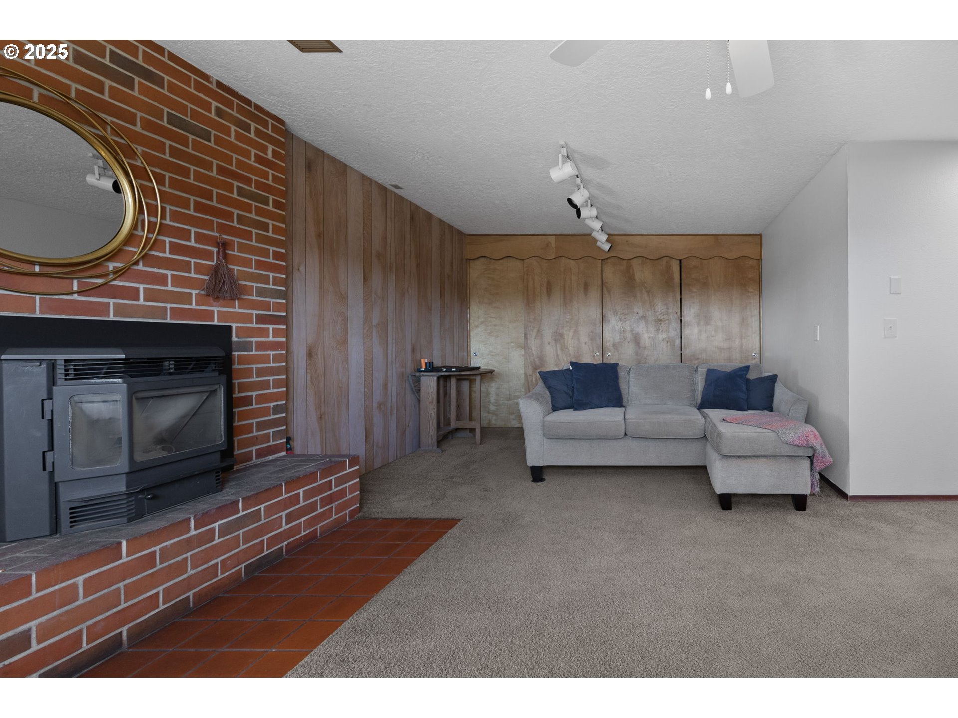 Estacada, Oregon 97023, United States, 3 Bedrooms Bedrooms, ,2 BathroomsBathrooms,Residential,Pending,4698