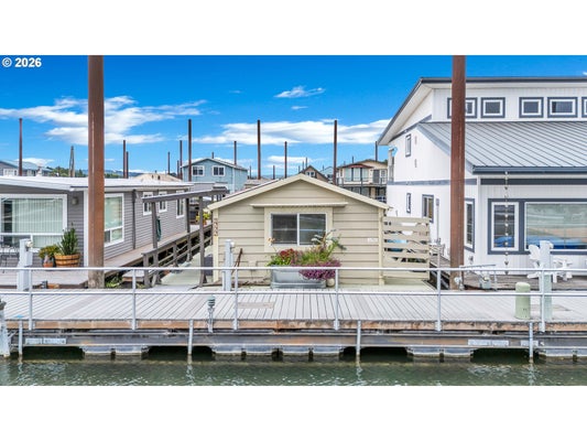 1777 N JANTZEN AVE, PORTLAND, OR 97217 - Image b86d21b33ddfa4c8a39056d77e7ad337/115308088
