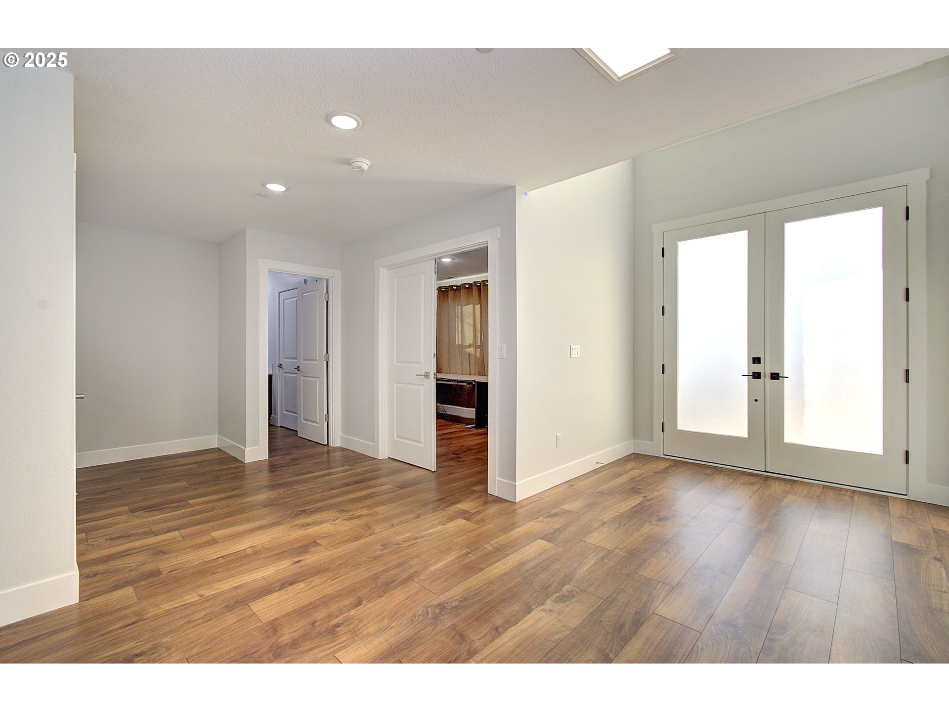 1920 NW KLICKITAT ST