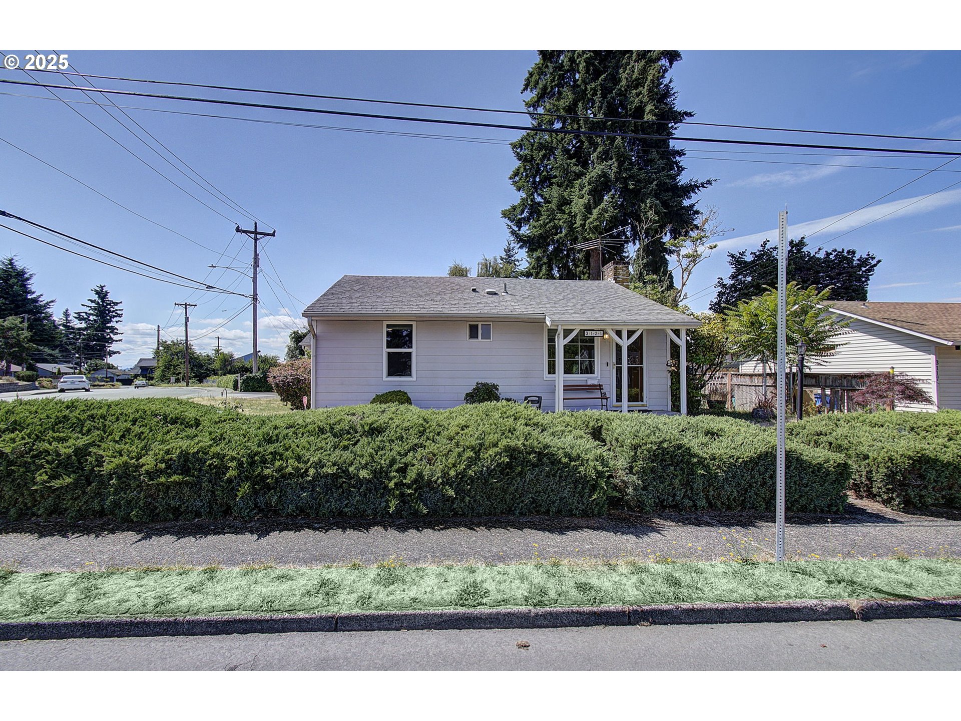 3121 E MCLOUGHLIN BLVD