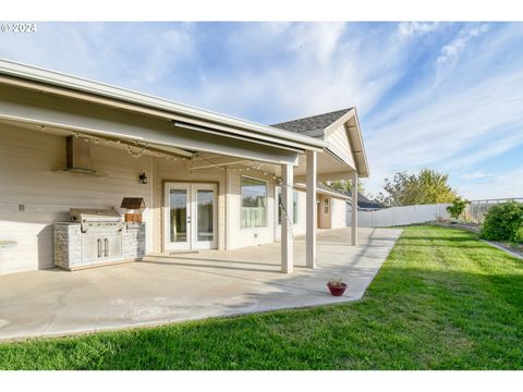 A home in Hermiston