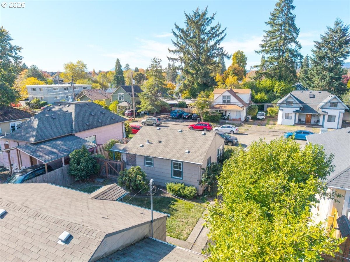 433 NW 17TH ST