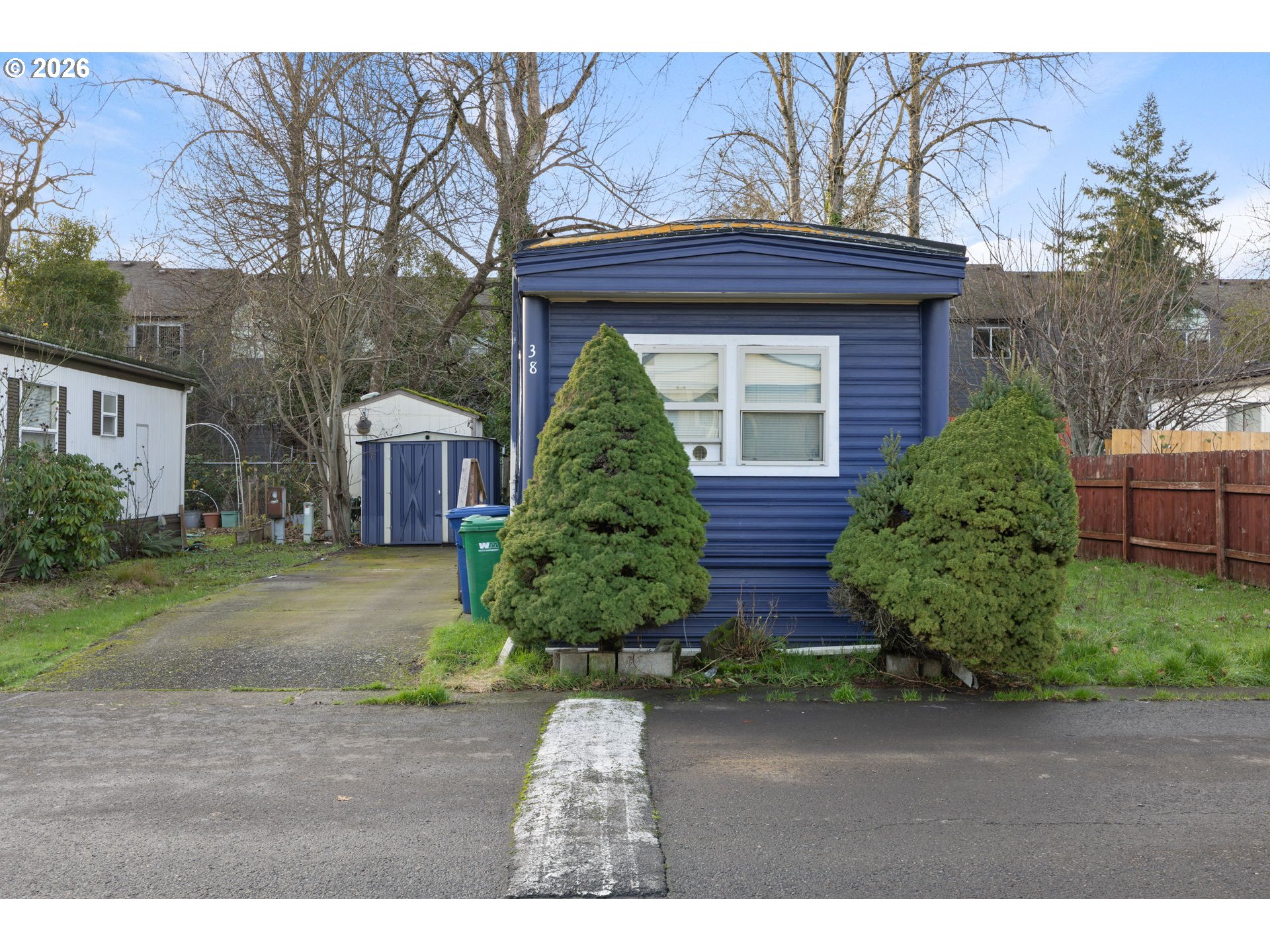 8039 SE MONTEREY AVE