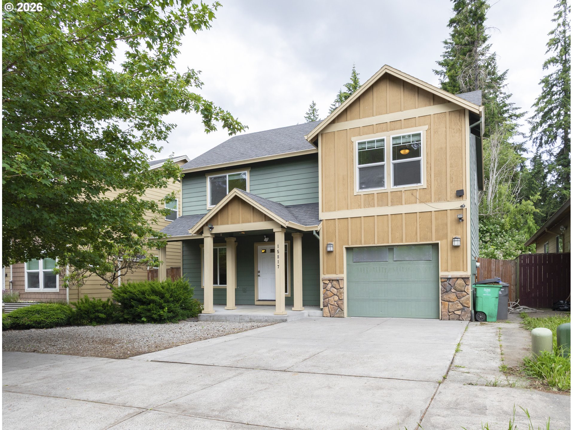 15817 NE EVERETT CT