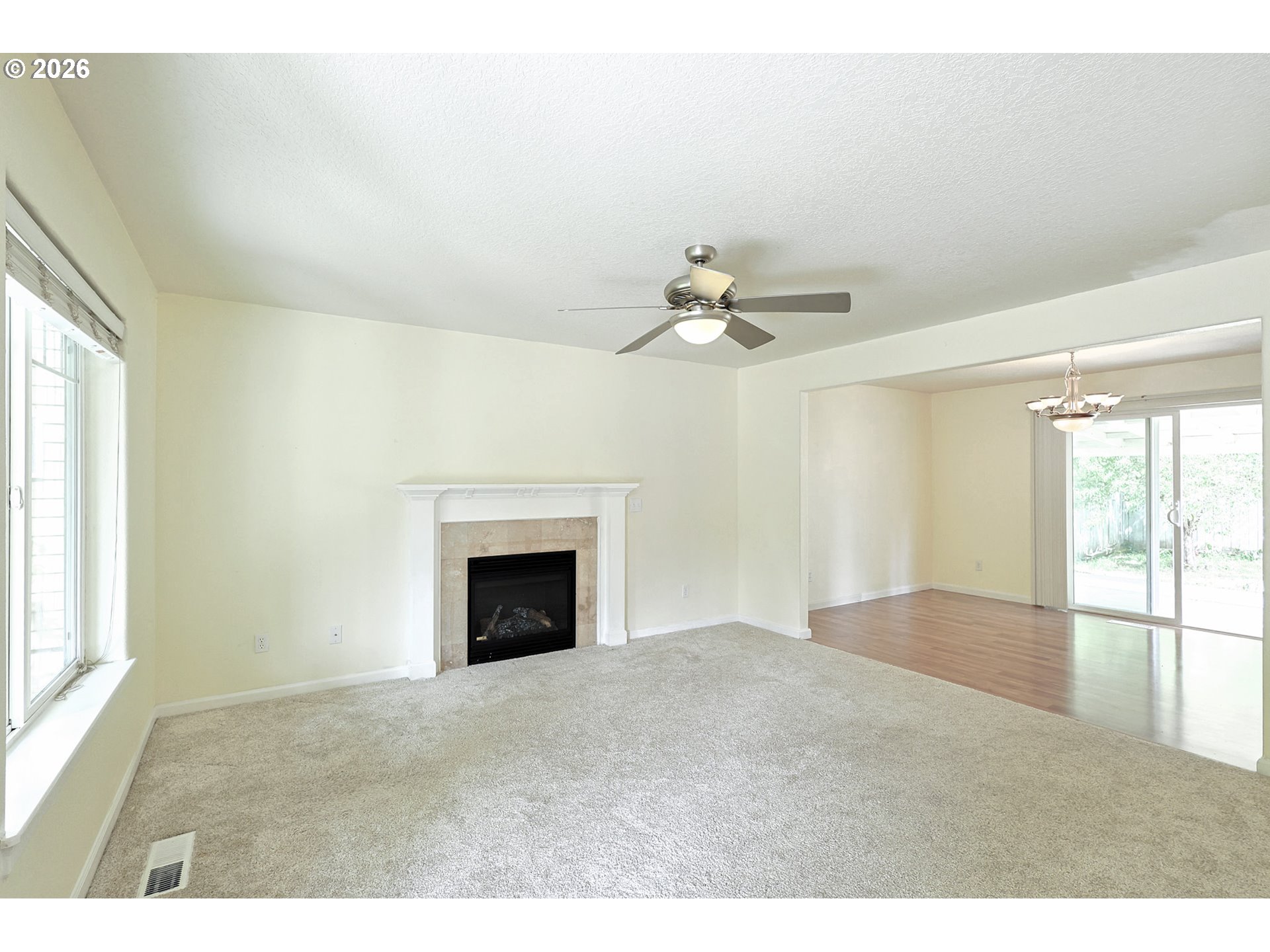 15817 NE EVERETT CT