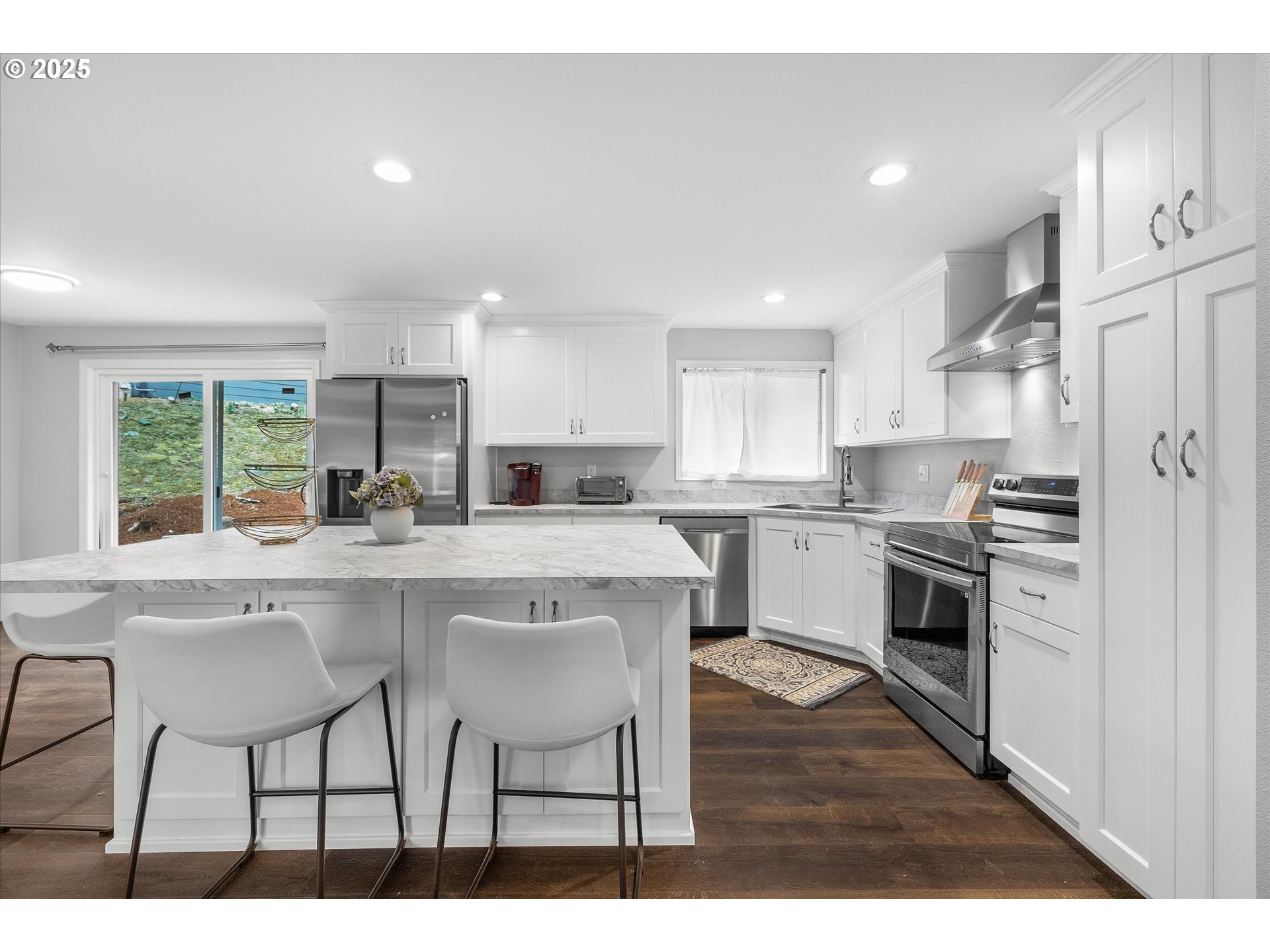 18300 SCOTT CT