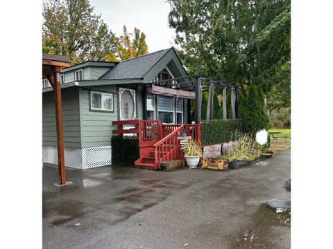 A home in Grand Ronde