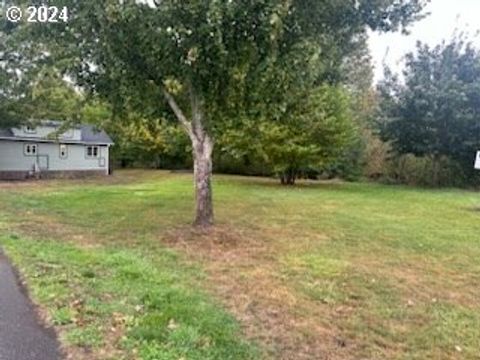 A home in Grand Ronde