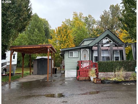 A home in Grand Ronde