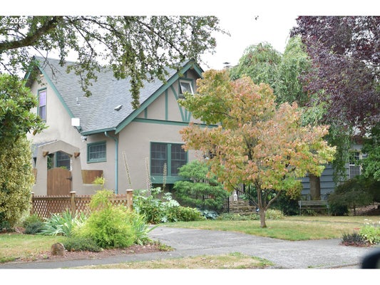 2733 FIR ST, LONGVIEW, WA 98632 - Image b8cc7fb61a1217b44ecc87f7cb72ec8e/1949474797
