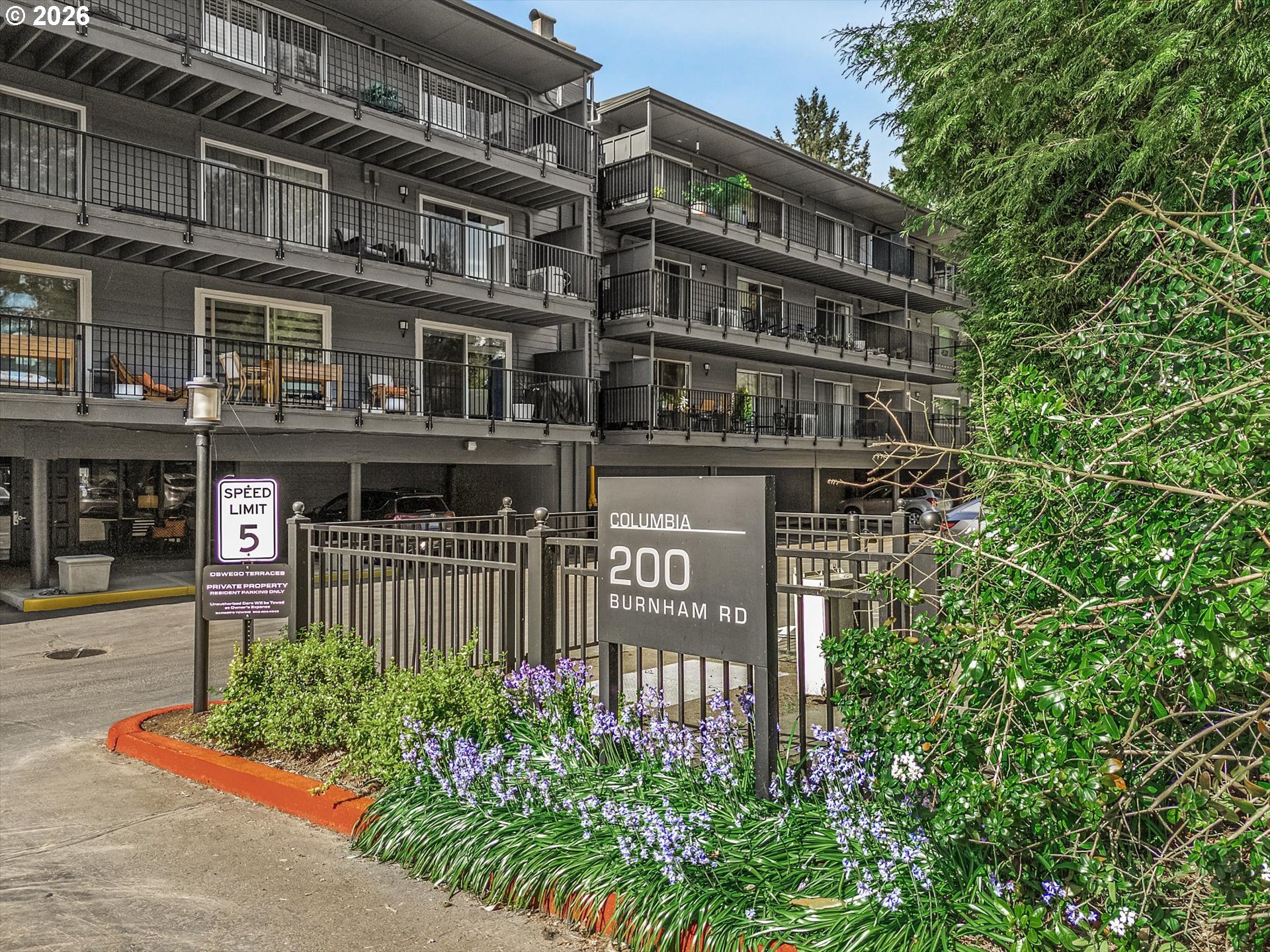 200 SW BURNHAM RD T404