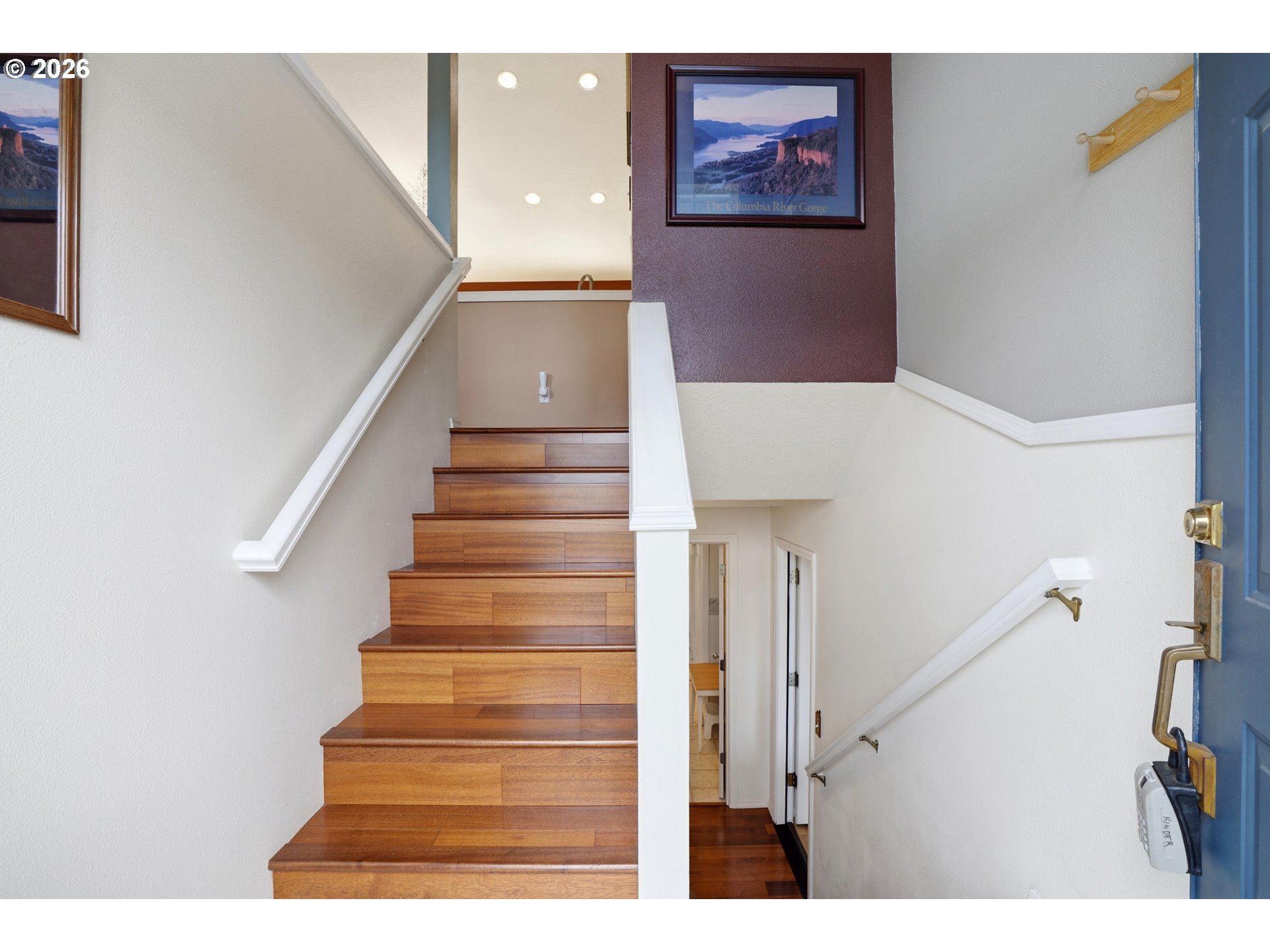 234 NE RIVERVIEW DR