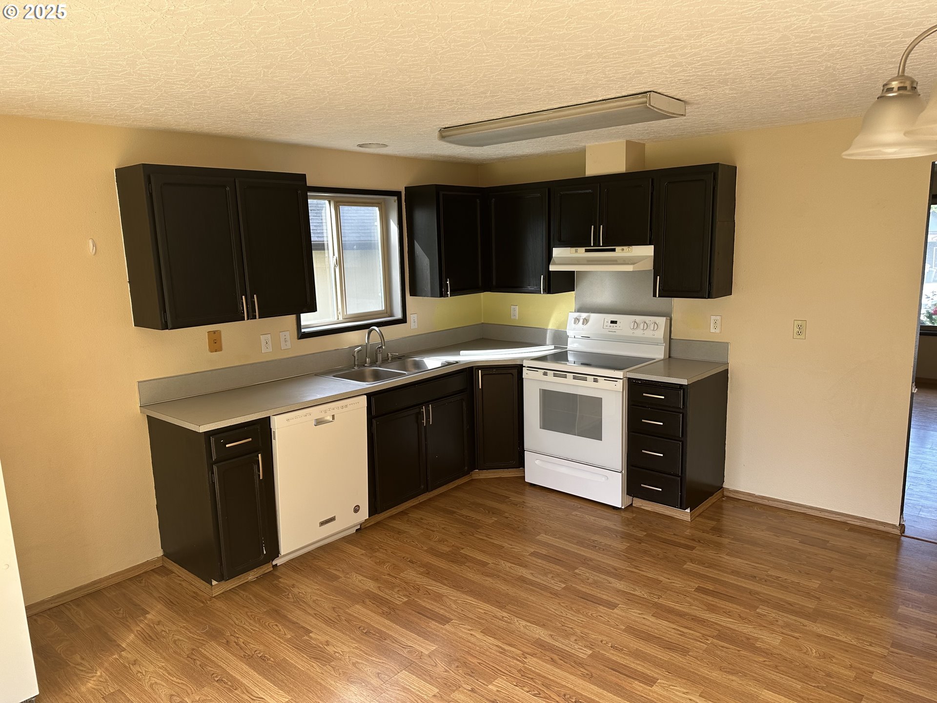 4433 ADDY LOOP